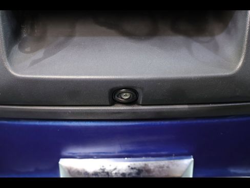 Used 2018 Chevrolet Silverado 1500 LT w/ All Star Edition image 28