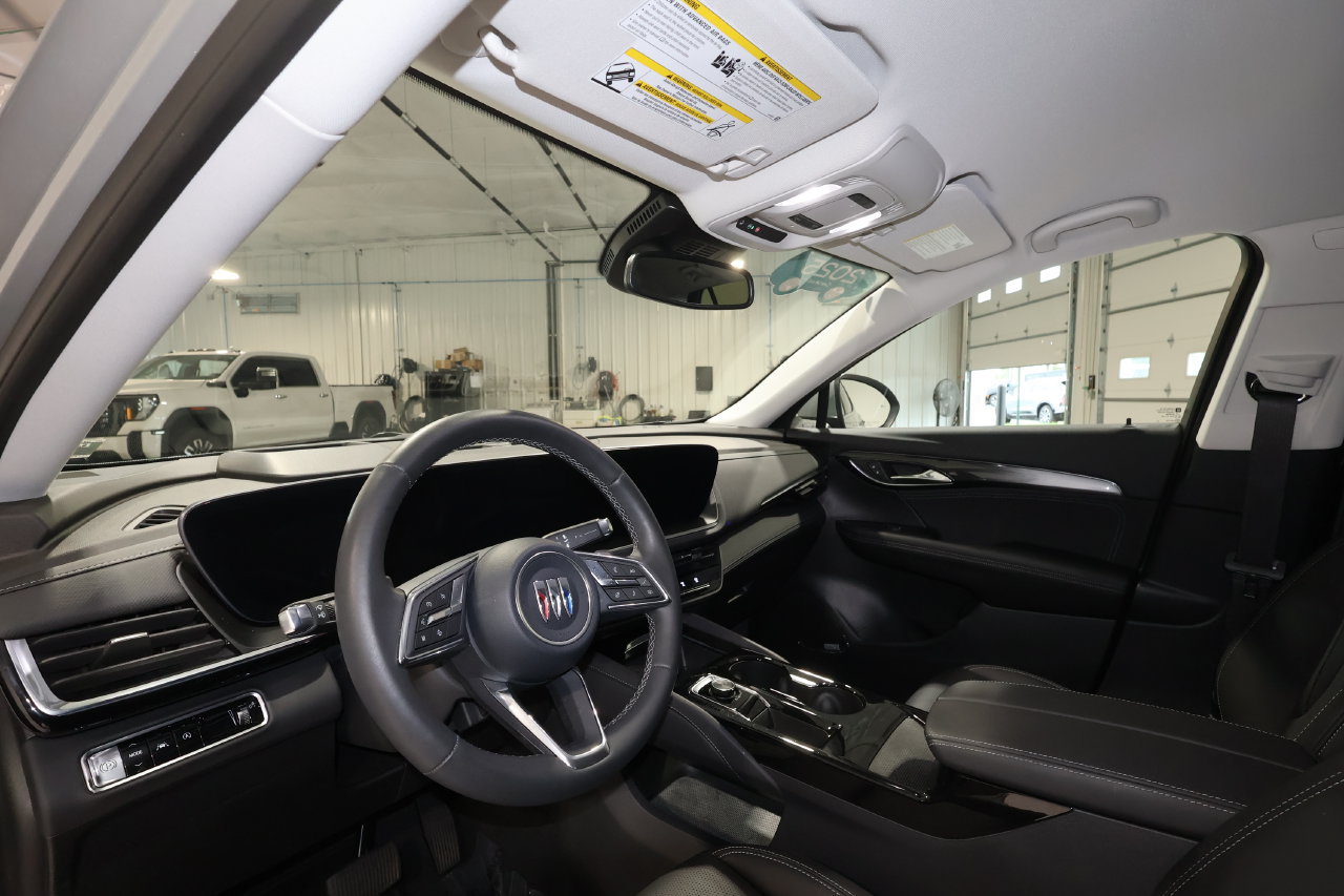 Certified 2025 Buick Envision Preferred AWD/4WD image 9