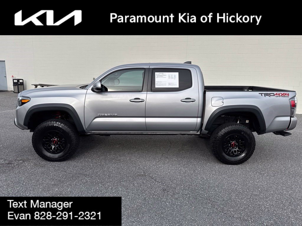 Used 2021 Toyota Tacoma TRD Off-Road w/ TRD Premium Off Road Package AWD/4WD image 4