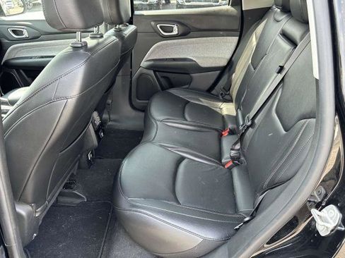 Certified 2022 Jeep Compass Latitude image 12