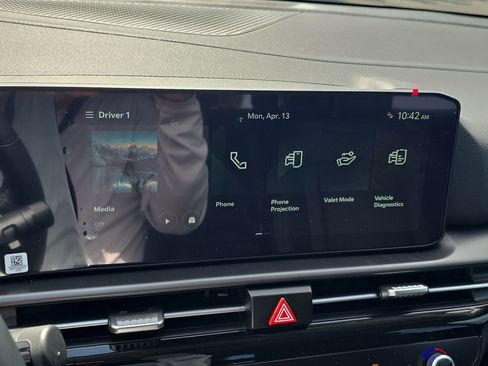 New 2026 Kia Sportage EX image 23