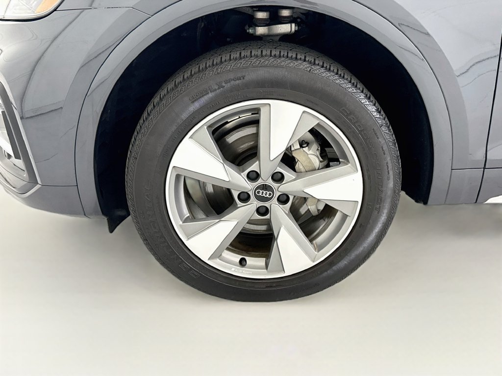 Used 2023 Audi Q5 2.0T Premium Plus w/ Premium Plus Package AWD/4WD image 28