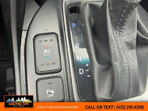 Used 2014 Hyundai Santa Fe GLS image 19