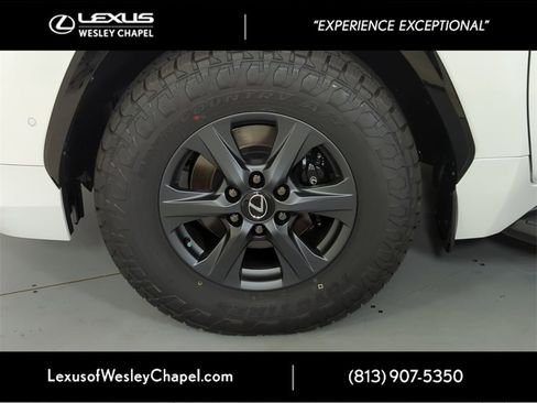 New 2025 Lexus LX 700h Overtrail image 33