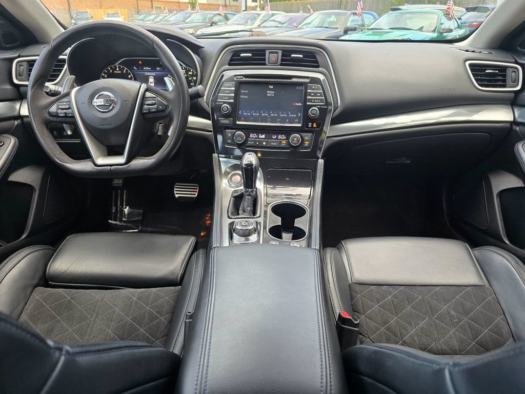 Used 2016 Nissan Maxima SR FWD image 16