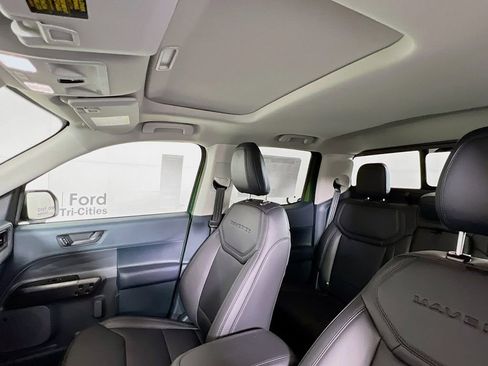 New 2025 Ford Maverick Lariat w/ Black Appearance Package image 25