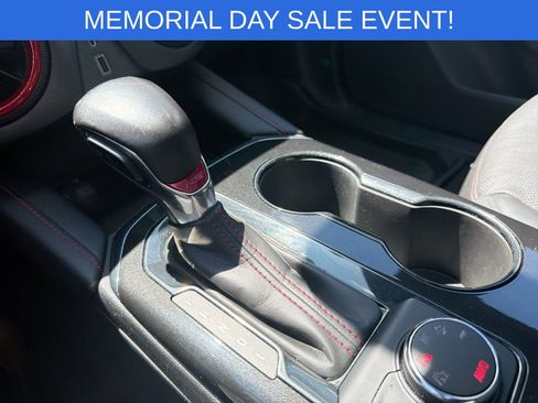 Used 2019 Chevrolet Blazer RS w/ Sun and Wheels Package AWD/4WD image 38