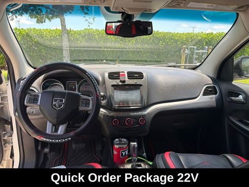 Used 2015 Dodge Journey Crossroad w/ Flexible Seating Group FWD image 3