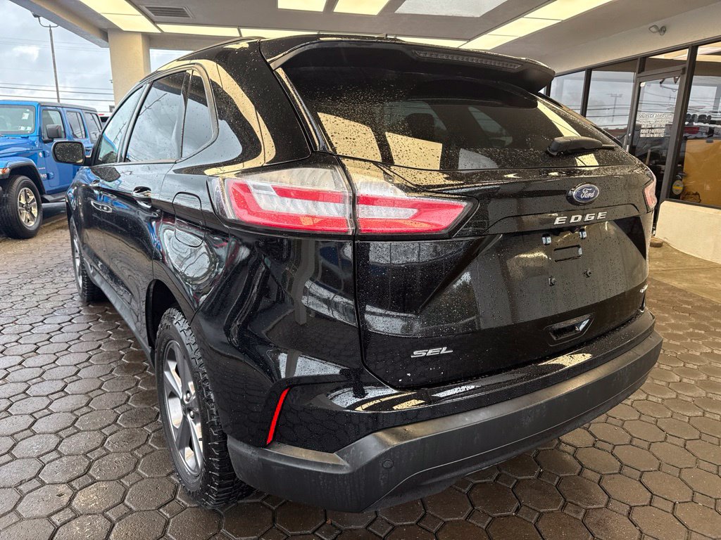 Used 2024 Ford Edge SEL w/ Sport Appearance Package AWD/4WD image 8