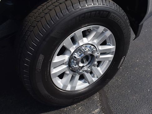 Used 2019 Ford F350 XLT image 8