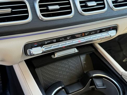 New 2026 Mercedes-Benz GLS 450 4MATIC image 14