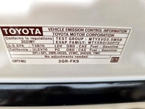 Used 2021 Toyota Camry XSE w/ Navigation Package image 28