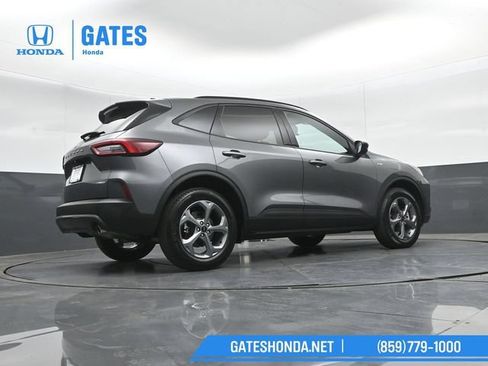 Used 2025 Ford Escape ST-Line AWD/4WD image 35