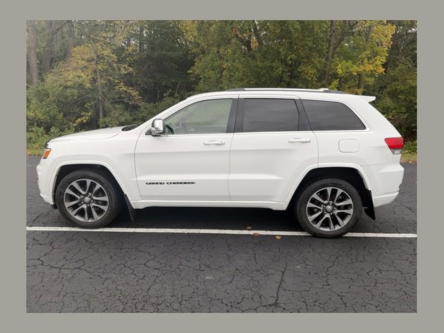 Used 2018 Jeep Grand Cherokee Overland AWD/4WD image 1