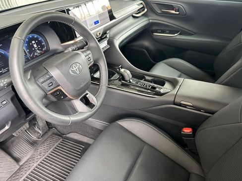 Certified 2026 Toyota Crown AWD/4WD image 9