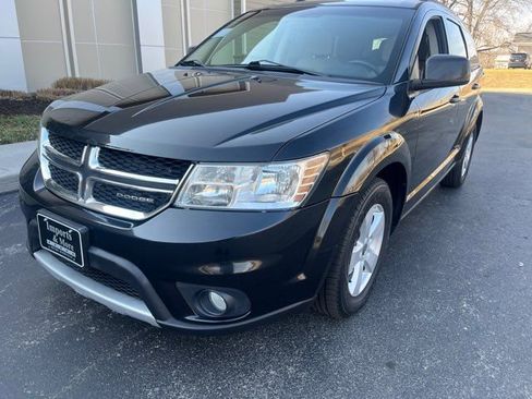 Used 2012 Dodge Journey SXT w/ Flexible Seating Group image 16
