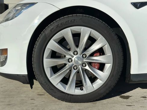 Used 2013 Tesla Model S image 30