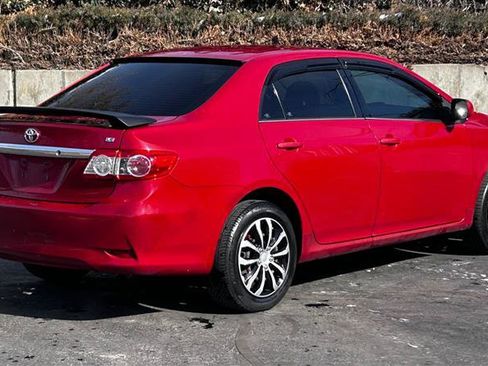 Used 2013 Toyota Corolla LE image 5