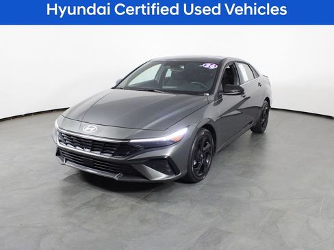 Certified 2026 Hyundai Elantra SEL Sport Premium FWD image 2