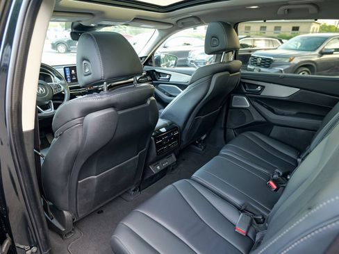 Used 2025 Acura MDX SH-AWD w/ Technology Package image 27