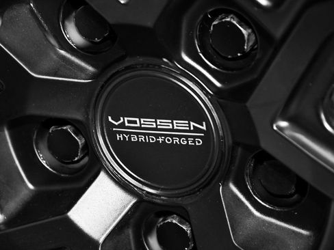 Used 2022 Mercedes-Benz E 450 4MATIC Sedan w/ Night Package image 82