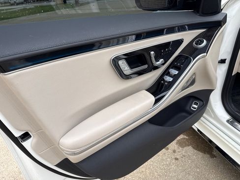 Used 2023 Mercedes-Benz S 500 4MATIC w/ AMG Line image 15