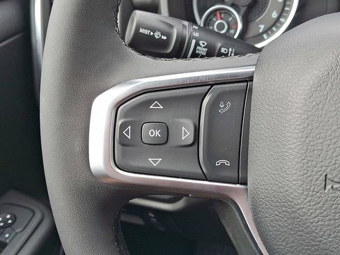 Used 2025 RAM 1500 Big Horn AWD/4WD image 9