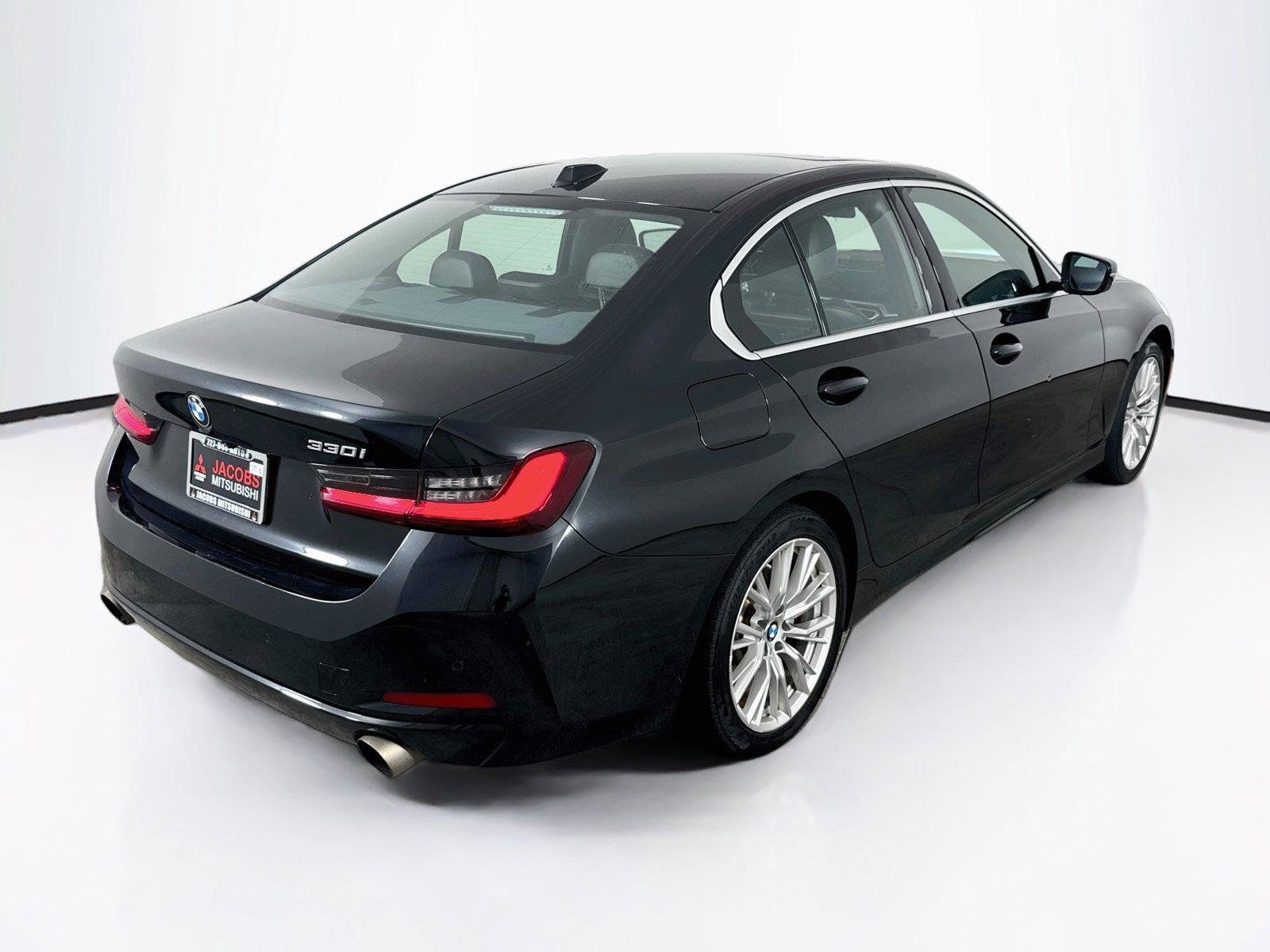 Used 2024 BMW 330i Sedan RWD image 5