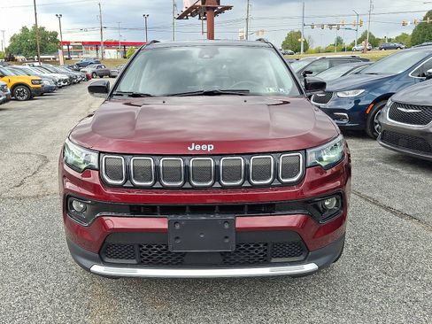 Used 2022 Jeep Compass Limited image 3