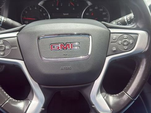 Used 2020 GMC Acadia SLT w/ Trailering Package FWD image 16