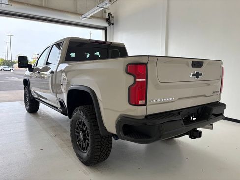 New 2026 Chevrolet Silverado 2500 ZR2 AWD/4WD image 23