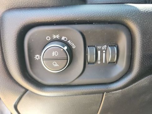 Used 2022 RAM 2500 Laramie AWD/4WD image 29