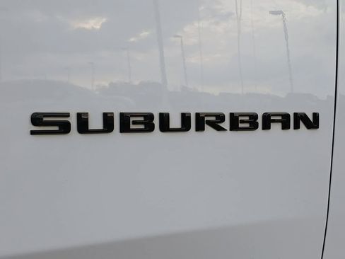 Certified 2021 Chevrolet Suburban RST image 33