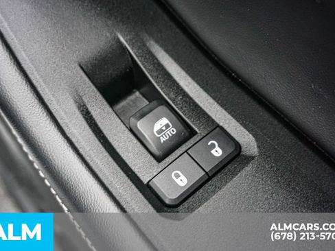 Used 2025 Jeep Grand Cherokee Altitude AWD/4WD image 52