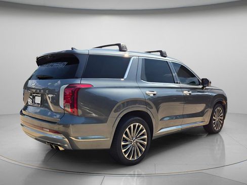 Used 2024 Hyundai Palisade Calligraphy FWD image 7