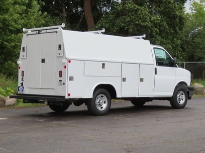 New 2025 Chevrolet Express 3500 w/ Power Convenience Package