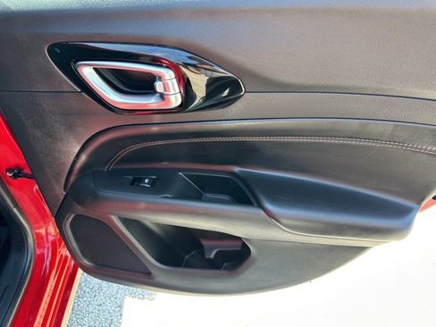 Certified 2022 Jeep Compass Limited image 38