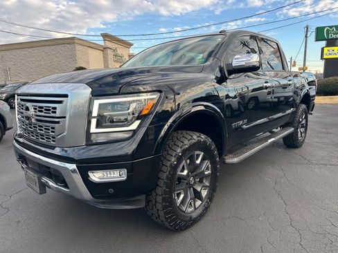 Used 2021 Nissan Titan Platinum Reserve w/ Moonroof Package image 7