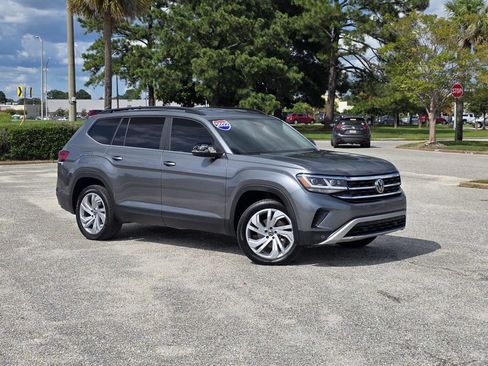 Used 2022 Volkswagen Atlas SE FWD image 1