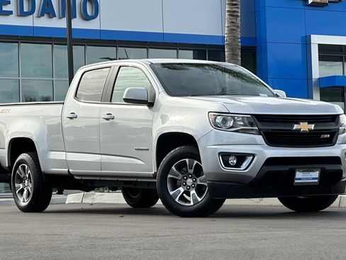 Used 2020 Chevrolet Colorado Z71 image 2