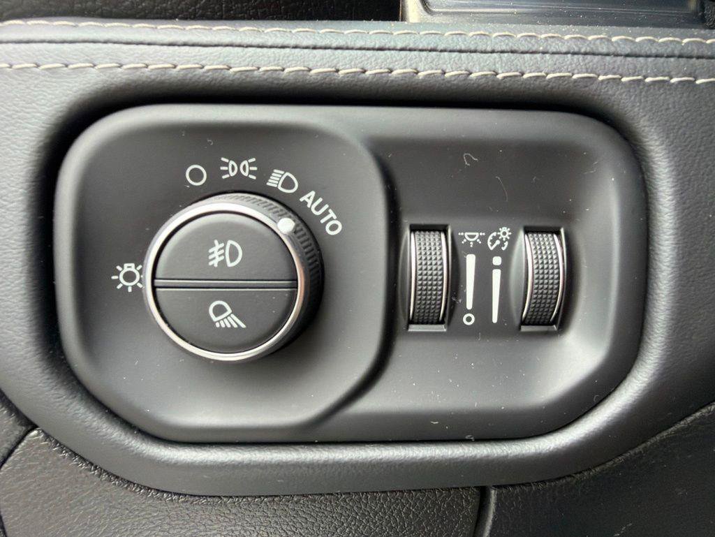 Used 2021 RAM 1500 Limited w/ Night Edition AWD/4WD image 47