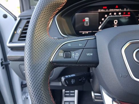 Used 2025 Audi SQ5 Premium Plus AWD/4WD image 24