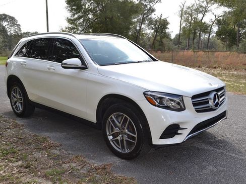 Used 2019 Mercedes-Benz GLC 300 w/ AMG Line image 32