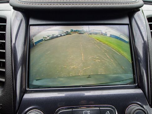 Used 2018 Chevrolet Impala Premier FWD image 17