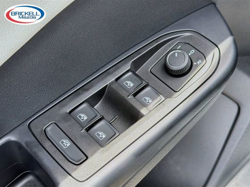Used 2025 Volkswagen Taos S FWD image 21