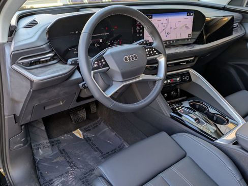 New 2025 Audi Q5 Premium Plus image 8