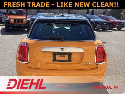 Used 2015 MINI Cooper 4-Door Hardtop image 6