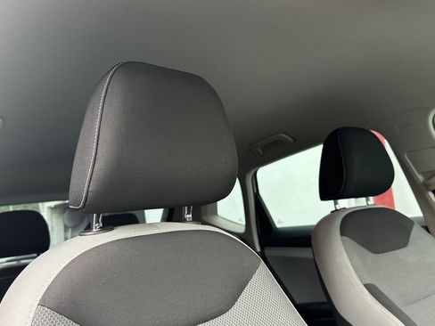 Used 2022 Volkswagen Taos S image 16