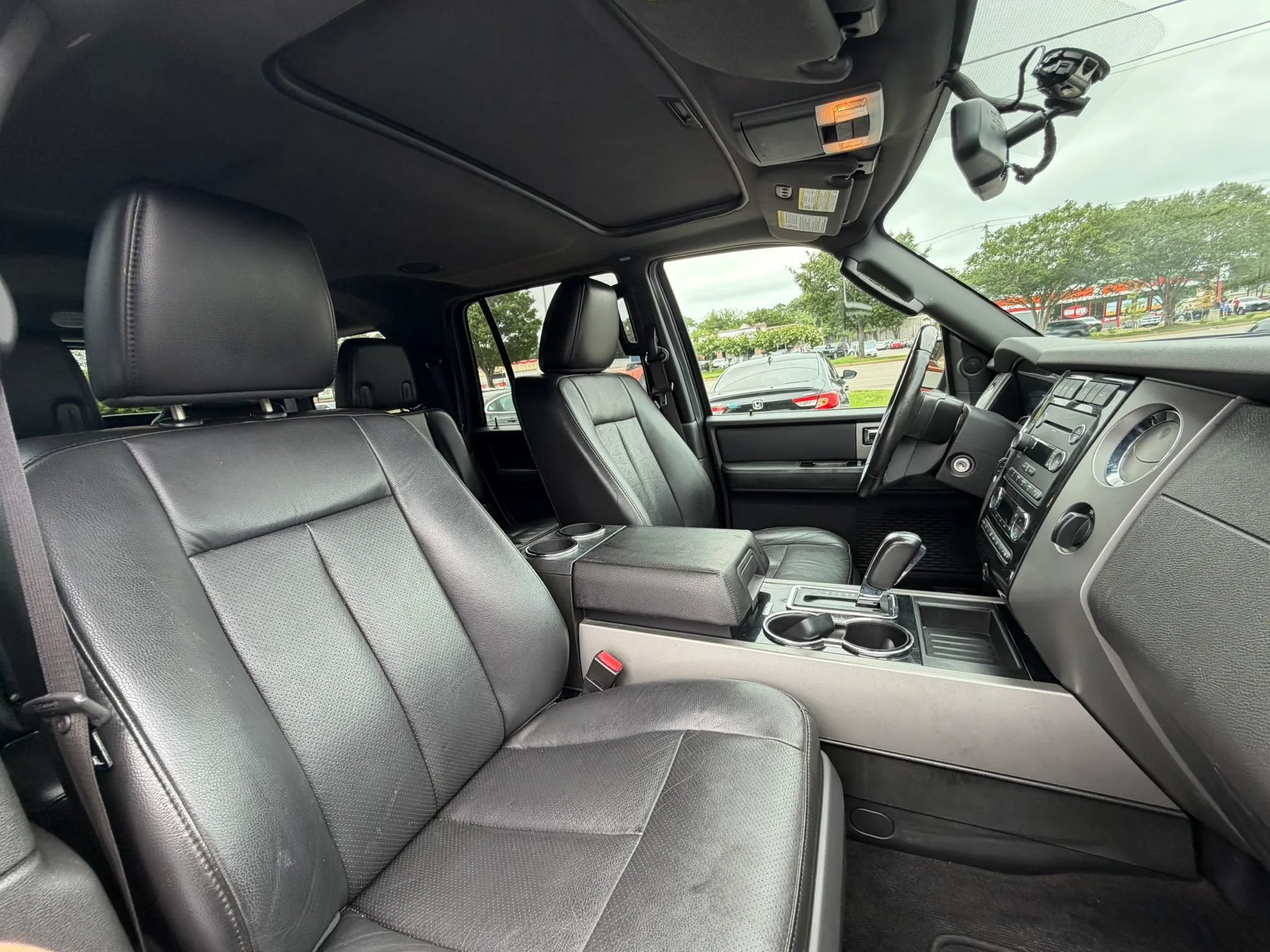 Used 2012 Ford Expedition Limited AWD/4WD image 26