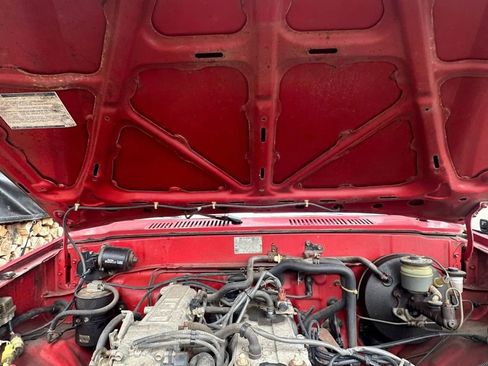 Used 1988 Toyota Pickup 4x4 Regular Cab image 39